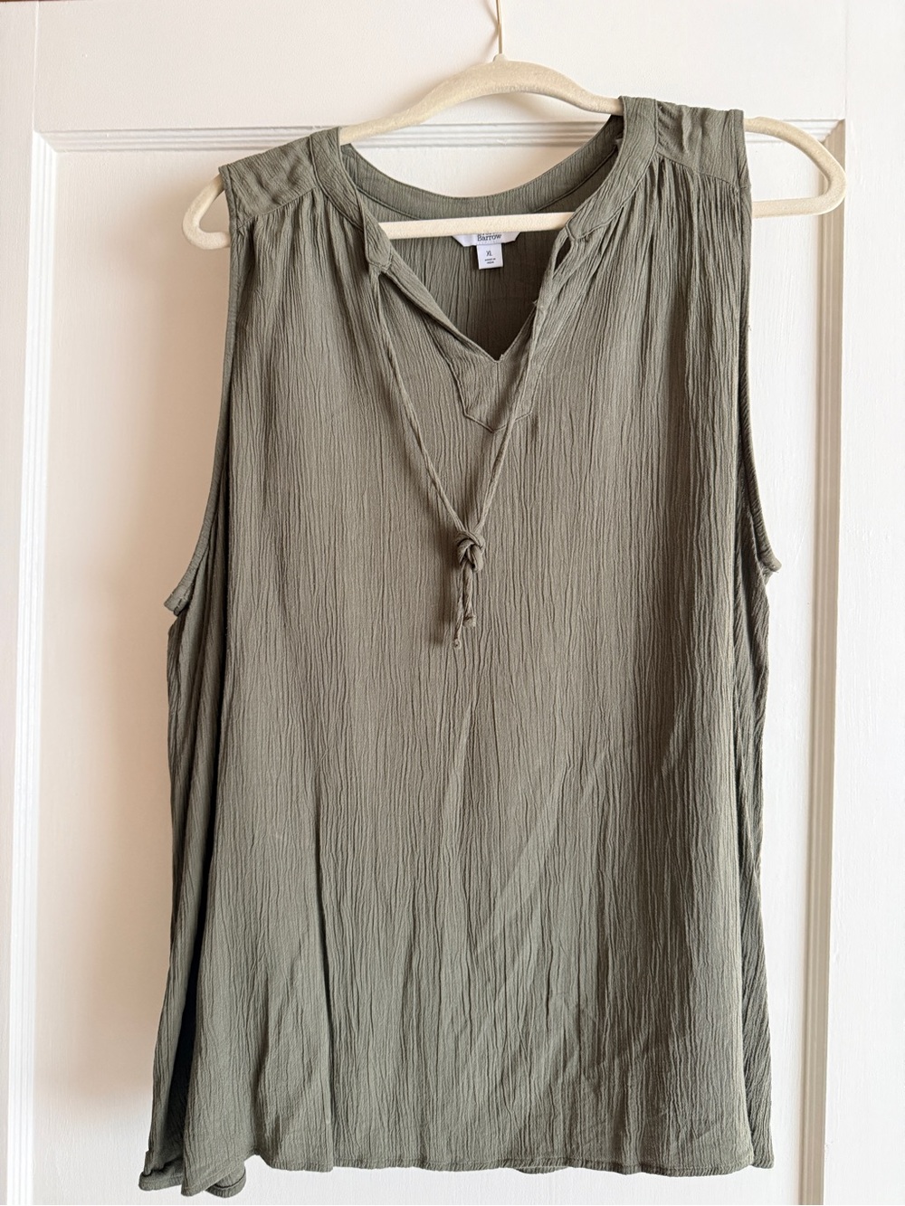 croft & barrow Olive Green Sleeveless V-Neck Tank with Tie